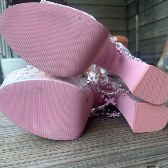 sugar thrillz floral coquette bow and pearl charm platform heels size 9 - Picture 3 of 5